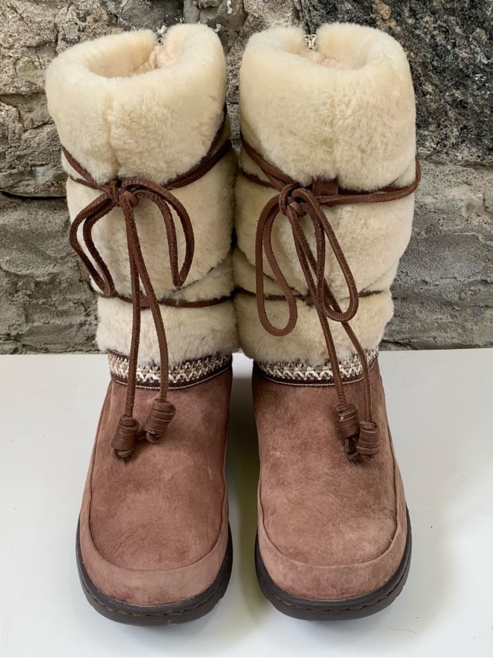 Ugg Waterproof Suede Womens Boots Maxie Chocolate Brown - Size 8